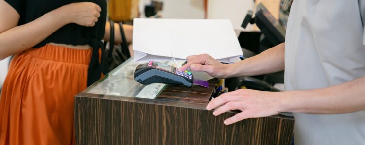 La fin du ticket de caisse en 2023 : professionnels, quelles sont vos obligations ?