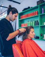 Coiffure en France : Chiffres clés, tendances et prévisions 2025