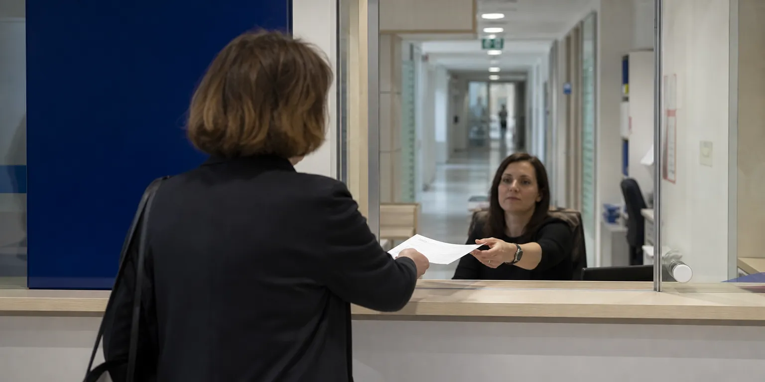 Dépôt de la déclaration préalable de dons de 153 000 euros au guichet d'une préfecture